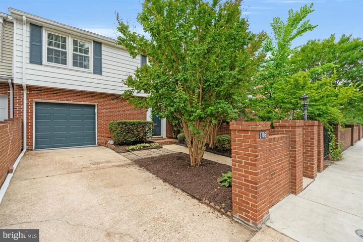 Property Photo: 3706 12th Street S VA 22204