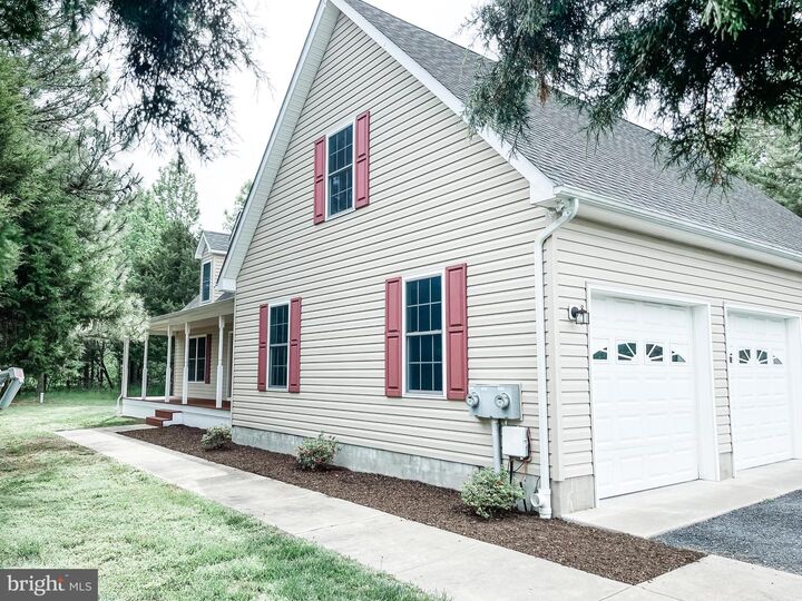 Property Photo:  18162 White Tail Way  MD 20684 