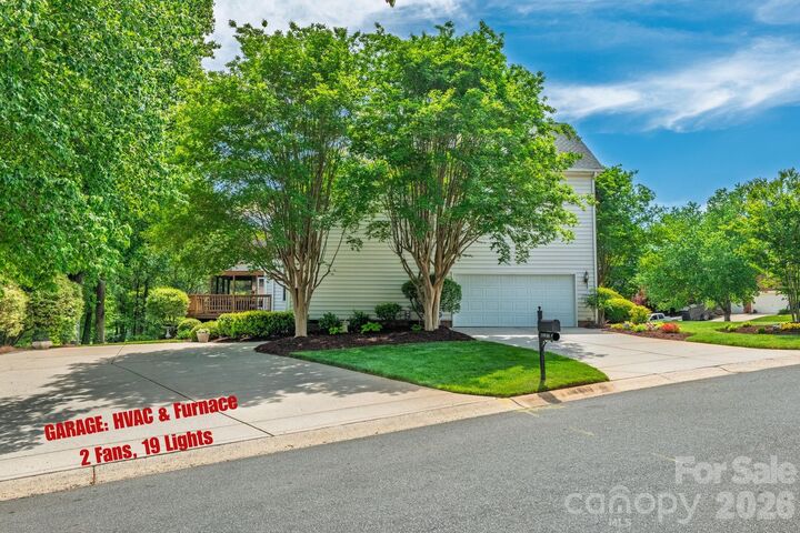 Property Photo:  15936 Northstone Drive  NC 28078 