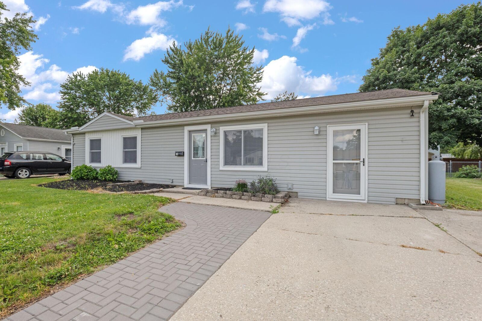 Property Photo:  70 Vaughn Road  OH 43015 
