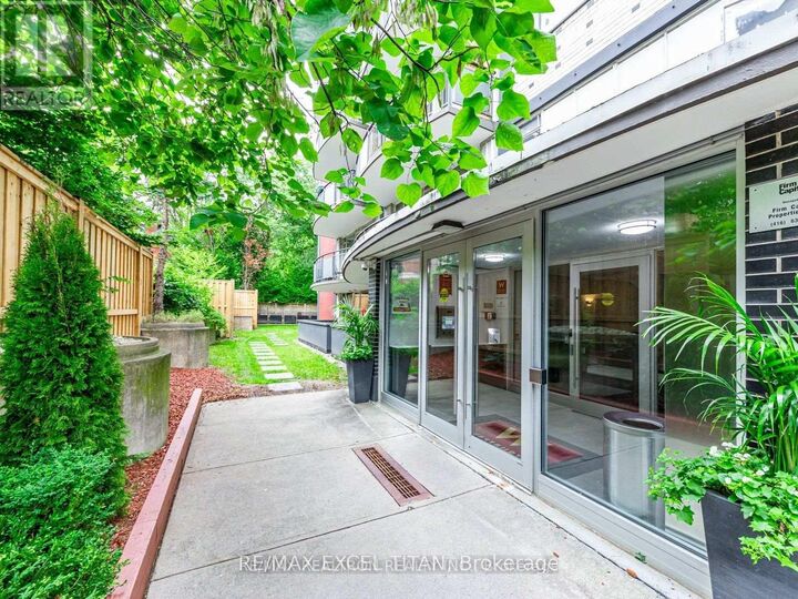 Property Photo:  25 Bedford Road 802  ON M5R 2K1 