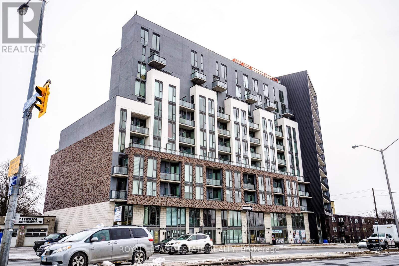 Property Photo: 90 Glen Everest Road 816 ON M1N 0C3