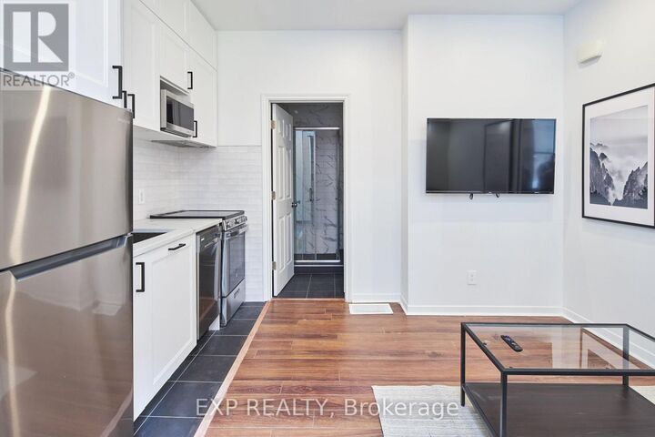 Property Photo:  331 Catherine Street  ON K1R 5T4 