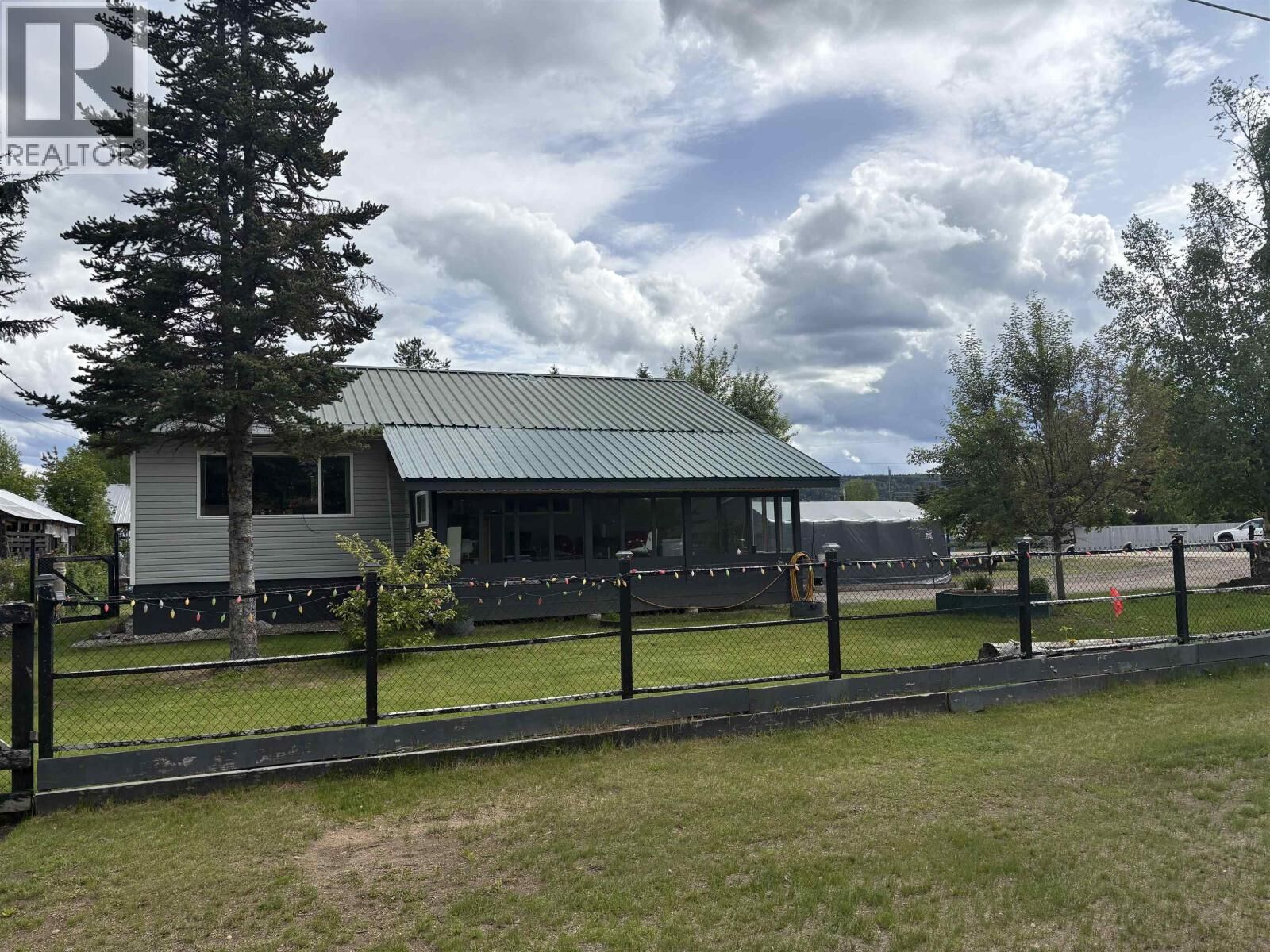 Property Photo:  440 Panda Avenue  BC V0J 3G0 
