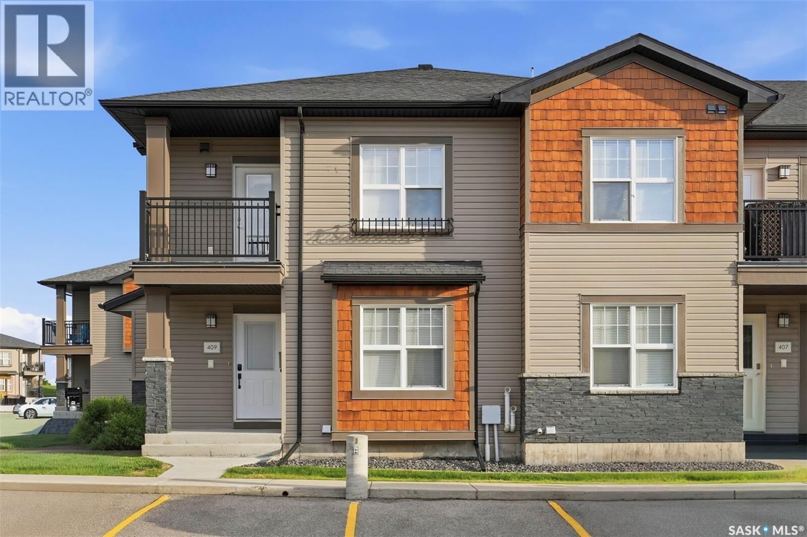 Property Photo:  409 1015 Patrick Crescent  SK S7W 0M3 