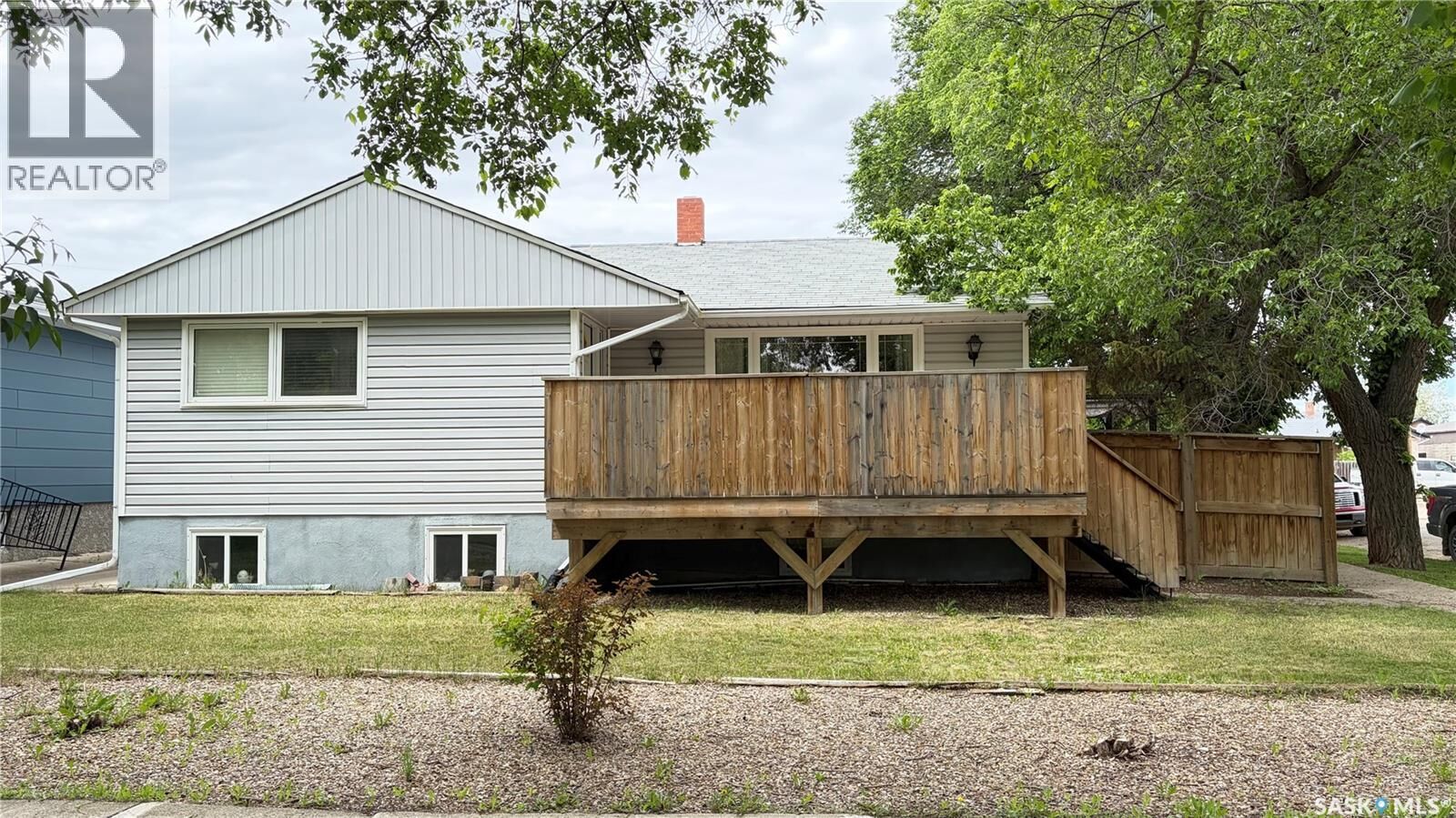 Property Photo:  201 Walsh Street  SK S0N 1N0 