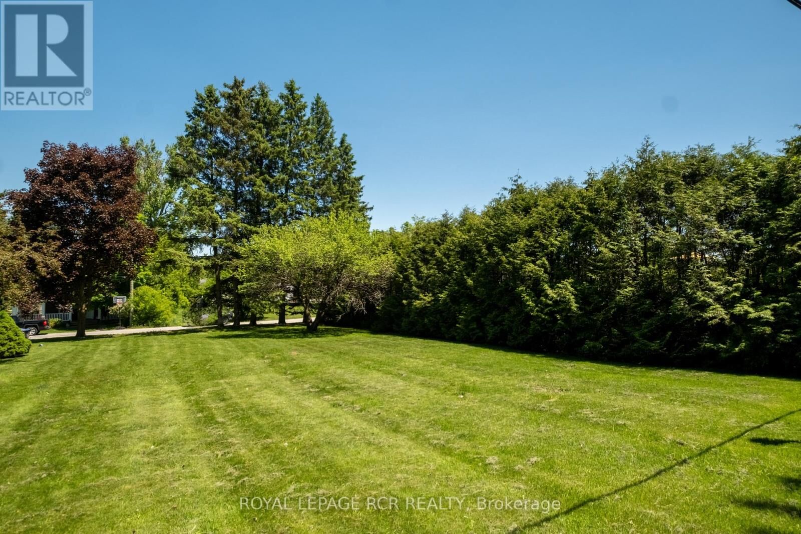 Property Photo:  00 Charles Street  ON L7K 0E2 