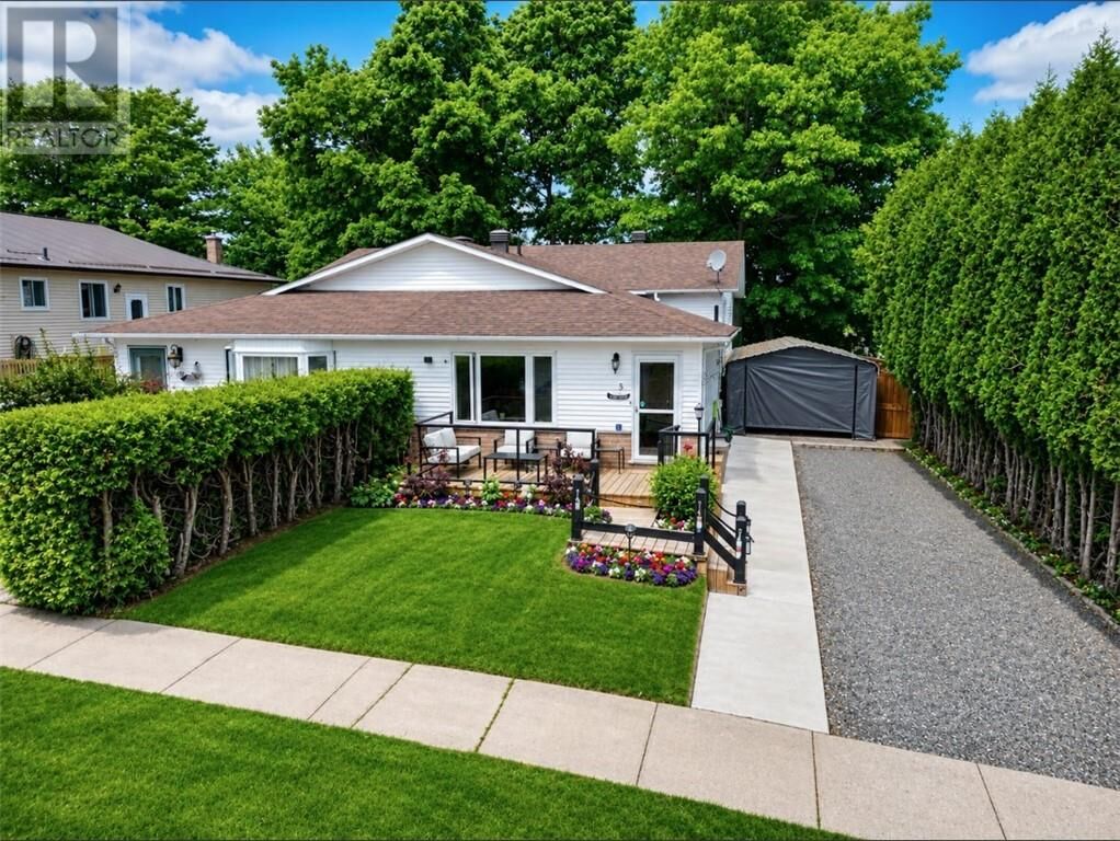 Property Photo: 5 Feltz Road ON P5A 3P8
