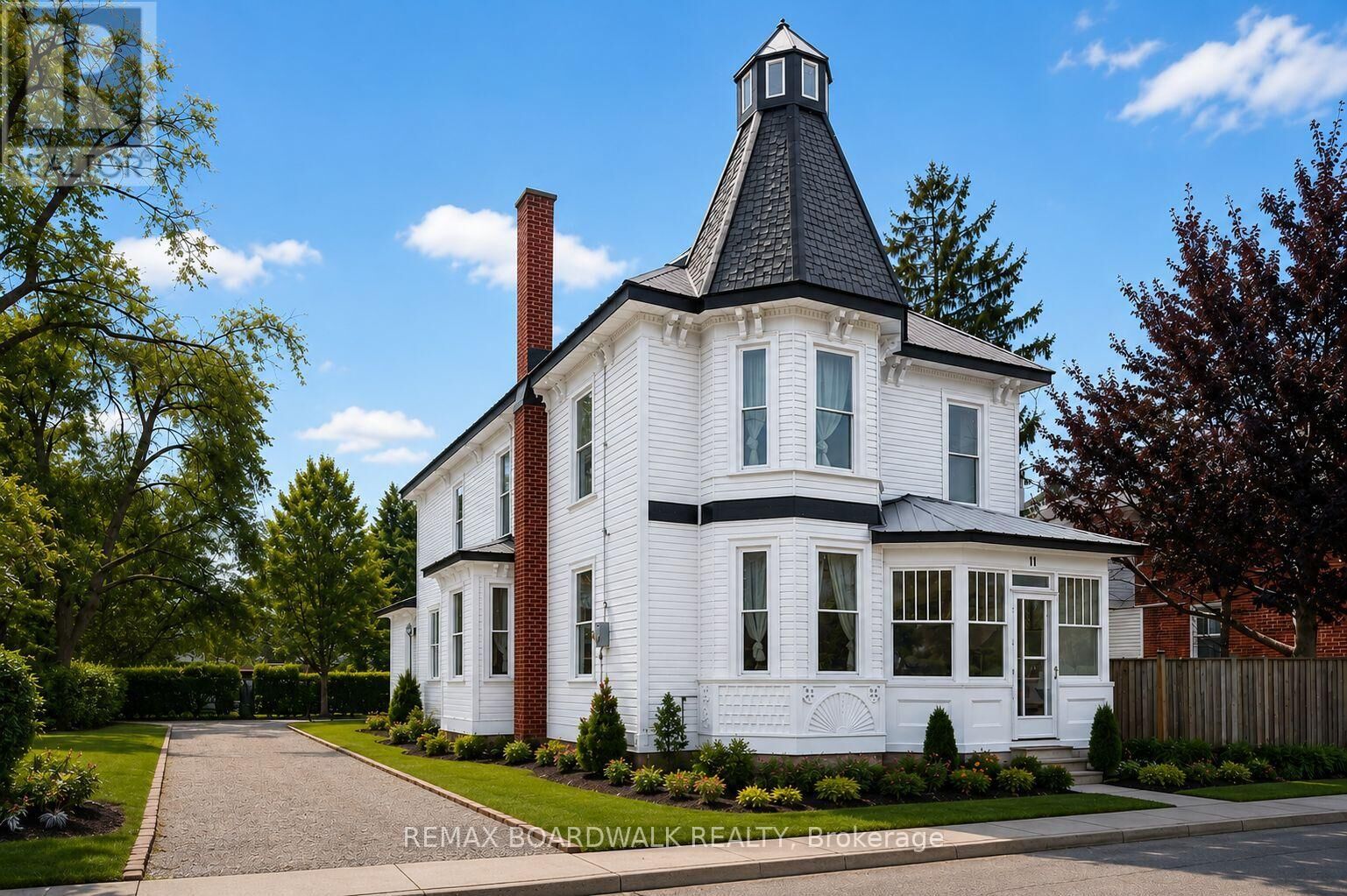 Property Photo: 11 Alfred Street ON K7A 4H6