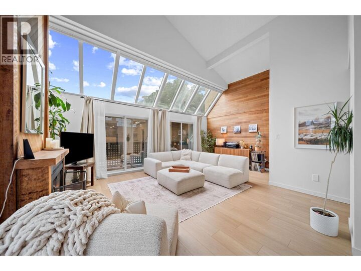 Property Photo:  110 Seventh Street 402  BC V3M 5W5 