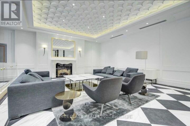 Property Photo: 955 Bay Street Ph4106 ON M5S 2A2