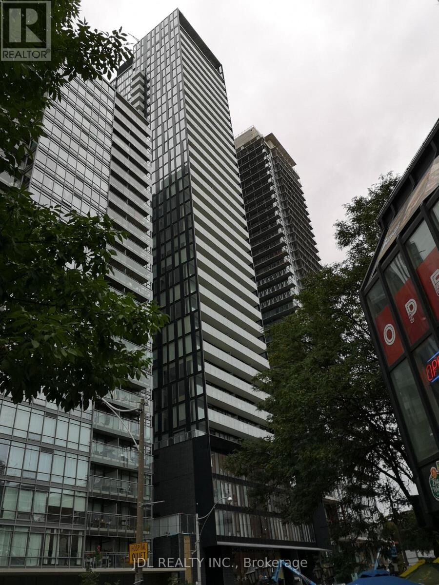 Property Photo: 28 Wellesley Street East 2805 ON M4Y 0C4