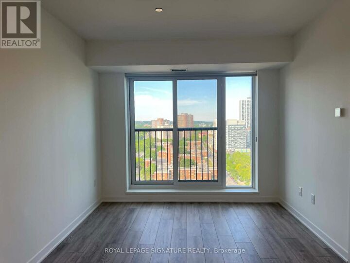 Property Photo:  10 Oak Street  ON M5A 0Z1 