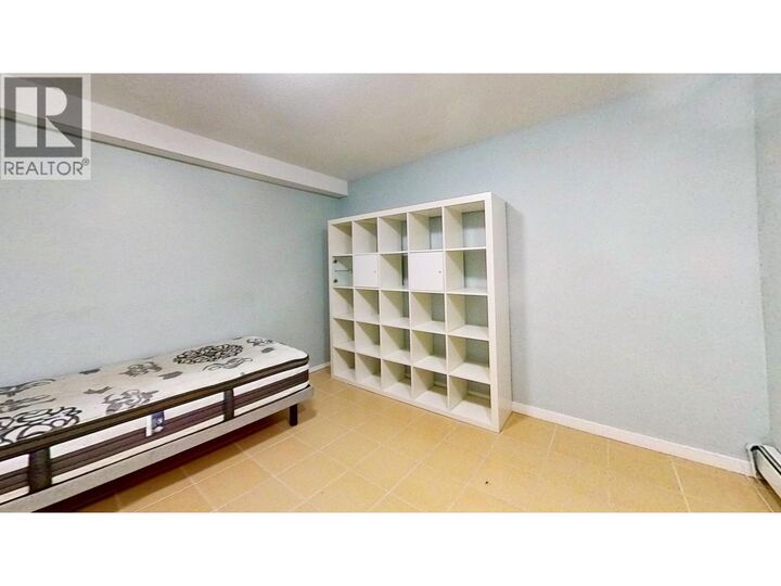 Property Photo:  720 West 54th Avenue  BC V6P 0A8 