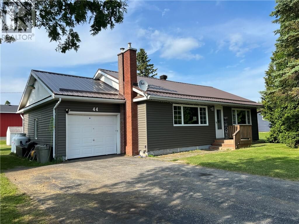 Property Photo: 44 King W ON P0M 2W0