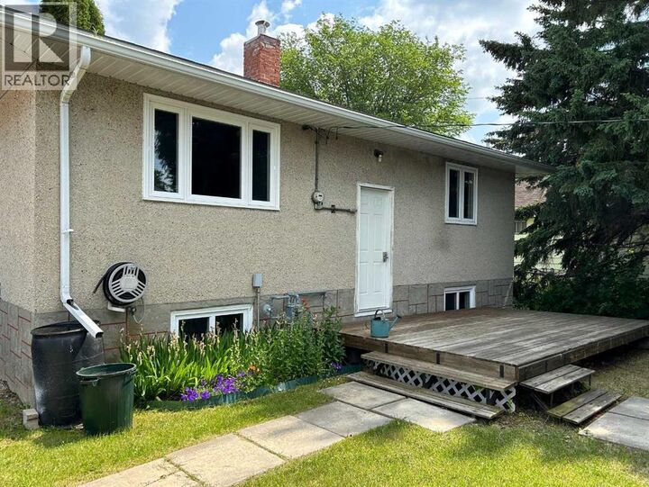Property Photo:  4708 49 Street  AB T0B 3K0 