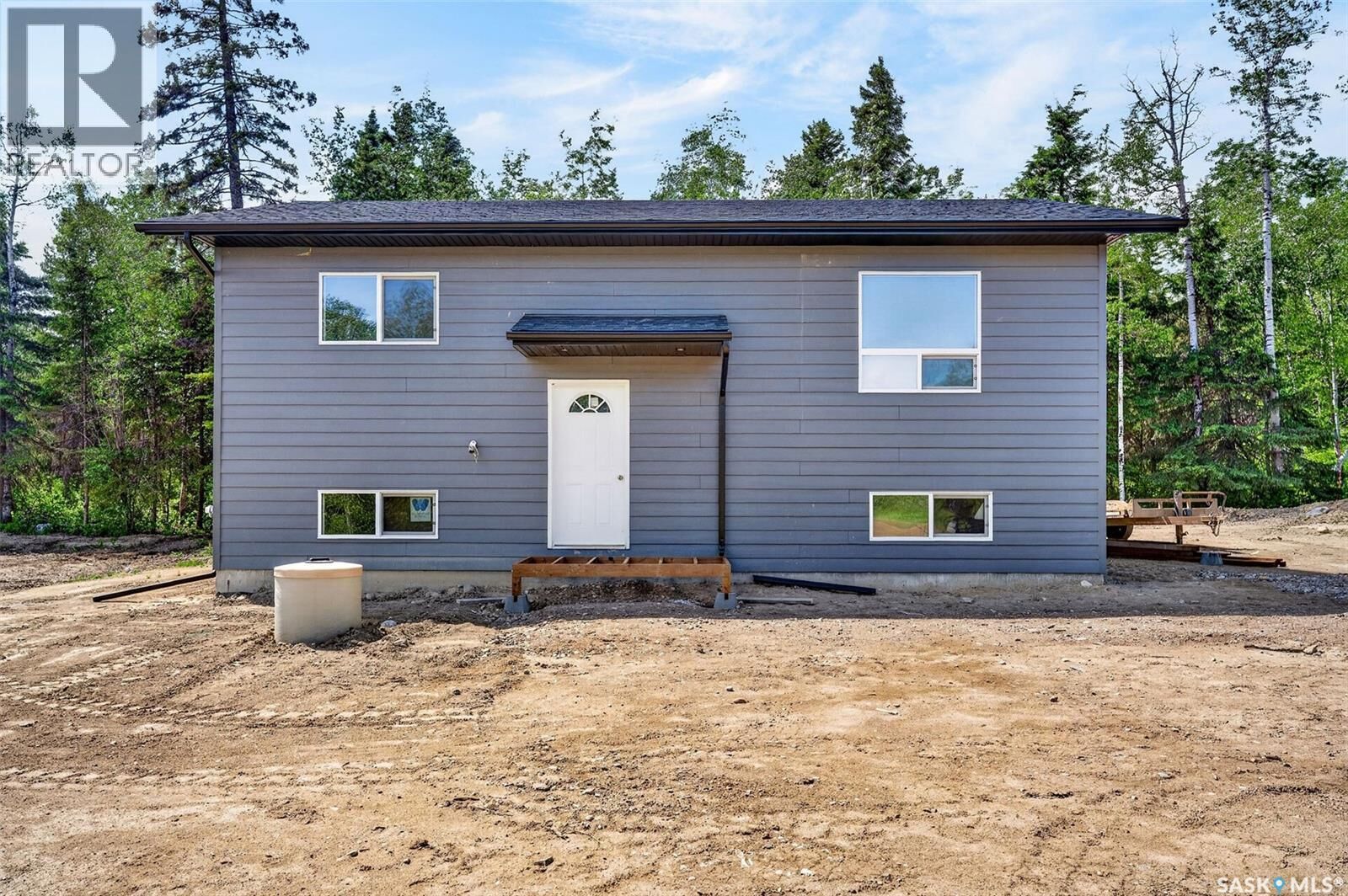 Property Photo:  209 Central Avenue S  SK S0J 0N0 