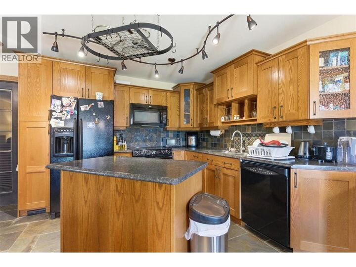 Property Photo: 460 Dalgleish Drive 28 BC V2C 5W7