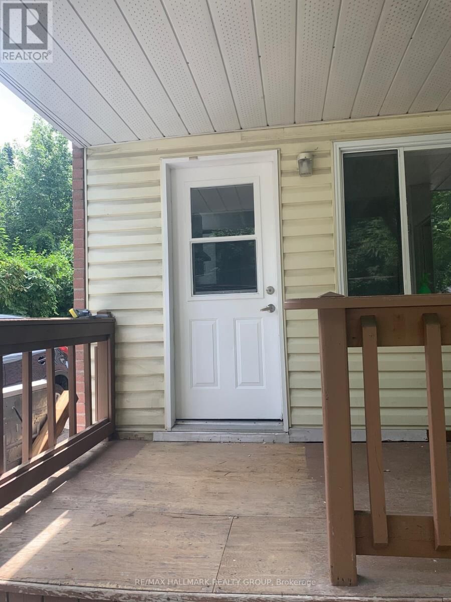 Property Photo:  251 Marier Avenue 251  ON K1L 5P9 