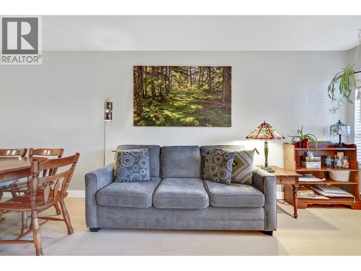 Property Photo: 1738 Frances Street 207 BC V5L 1Z6