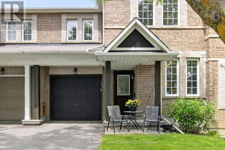 Property Photo:  7 Barnstone Drive  ON K2G 6X2 