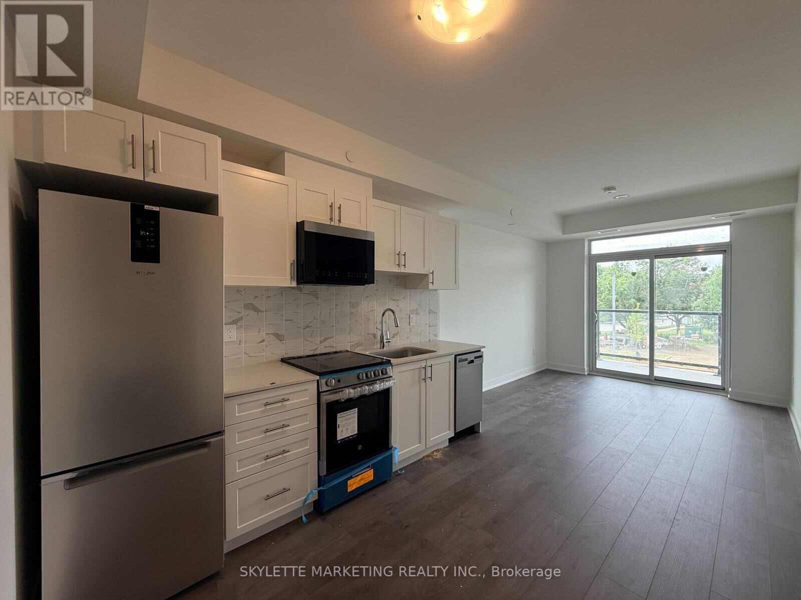 Property Photo: 705 Davis Drive 204 A ON L3Y 0J1