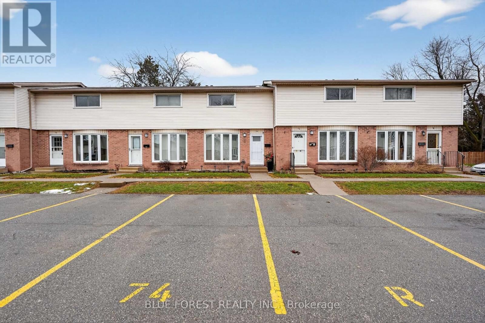 Property Photo: 700 Exeter Road 74 ON N6E 1L2