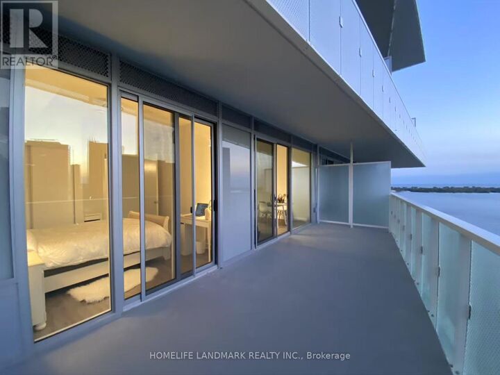 Property Photo:  15 Queens Quay East 2306  ON M5E 0C5 