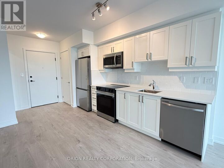 Property Photo:  556 Marlee Avenue 612  ON M6B 0B1 