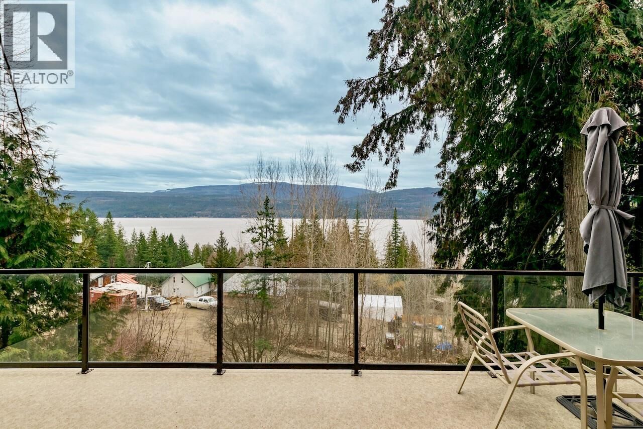 Property Photo: 7547 Golden Spur Trail BC V0E 1M8