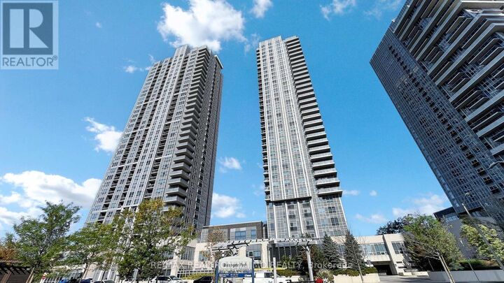 Property Photo:  255 Village Green Square 808  ON M1S 0L7 