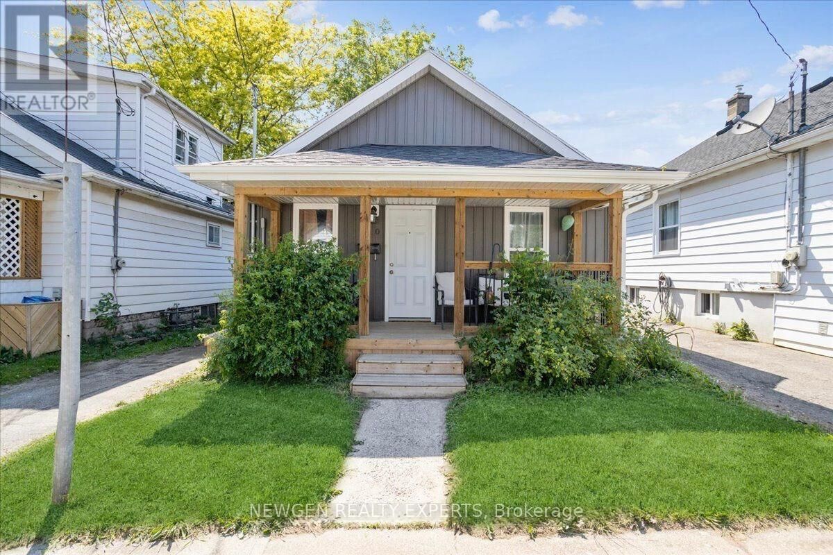 Property Photo: 10 Wills Street ON L2P 2W4
