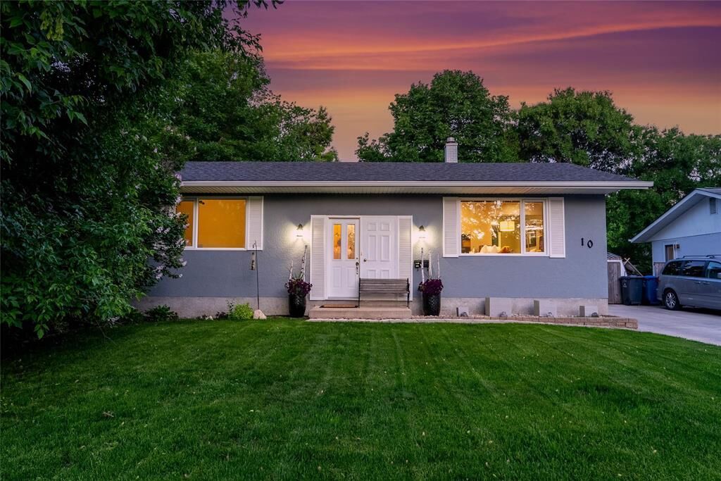 Photo de la propriété:  10 Oakridge Bay  MB R2M 4G9 