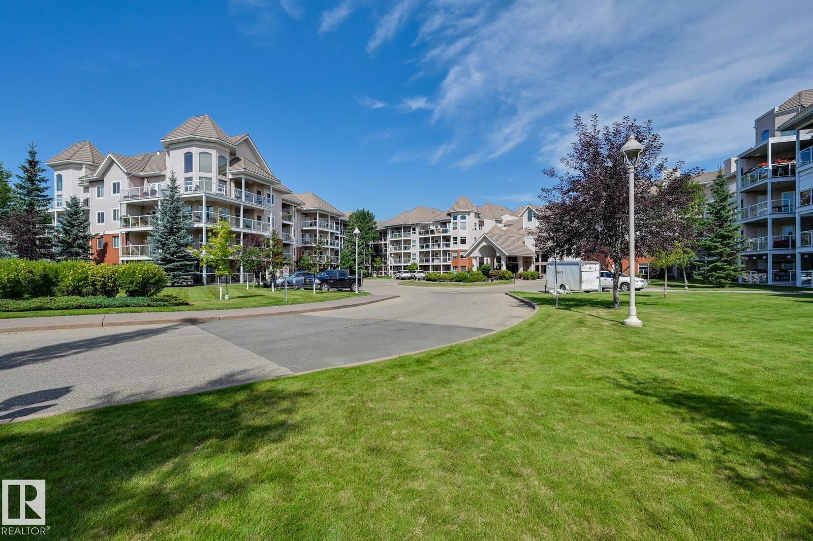 Property Photo: 9008 99 Avenue NW 139 AB T5H 4M6