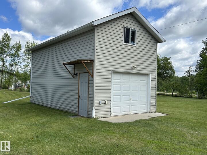 Property Photo: 23429 Twp Road 584 23 AB T0G 1L0