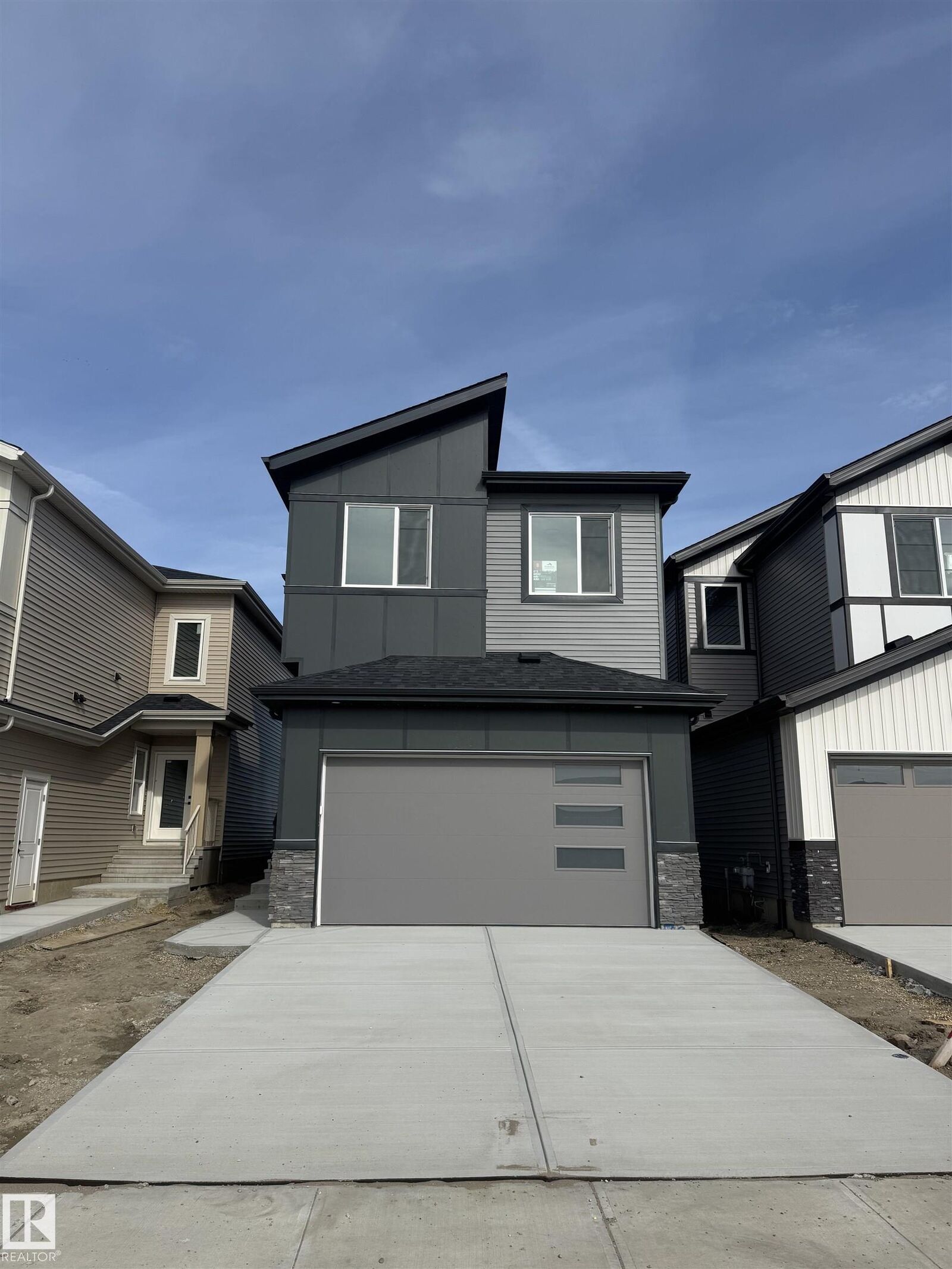 Property Photo: 792 Bank Dr AB T9E 1W1