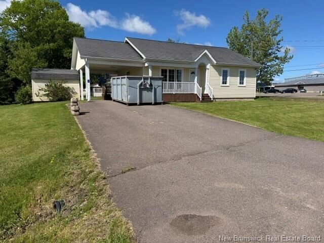 Property Photo:  1 Woodland Avenue  NB E4Z 4X4 