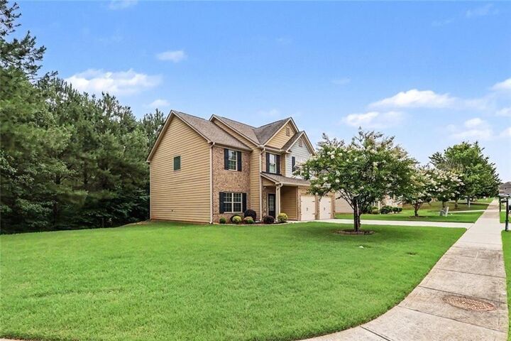 Property Photo:  2127 Farmdale Court  GA 30012 