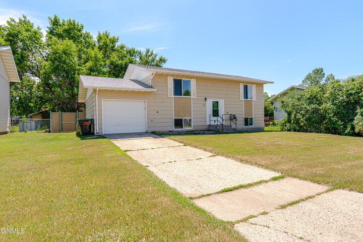 Property Photo: 53 Benteen Drive ND 58504