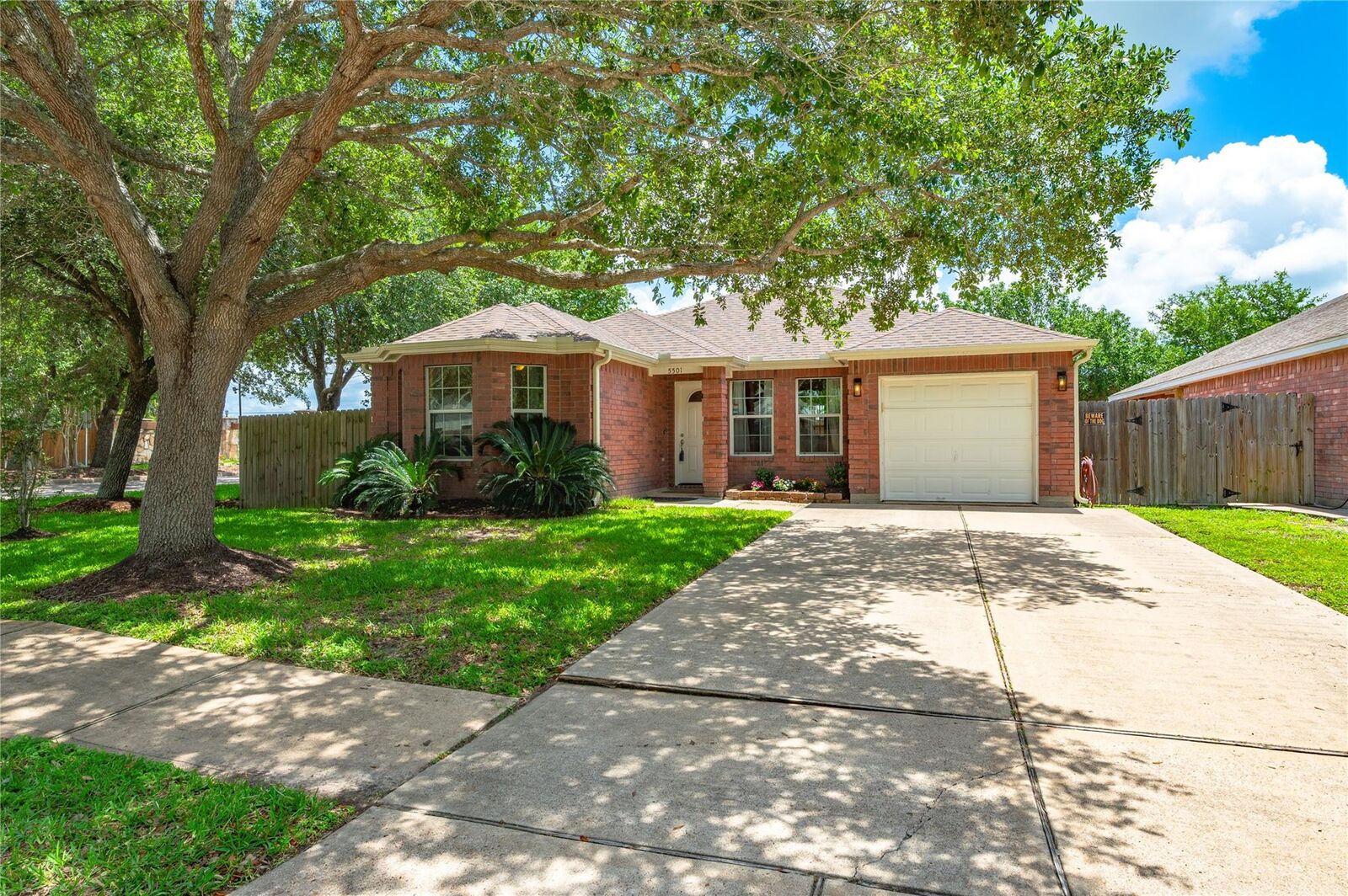 Property Photo:  5501 Rio Sabinas Street  TX 77583 