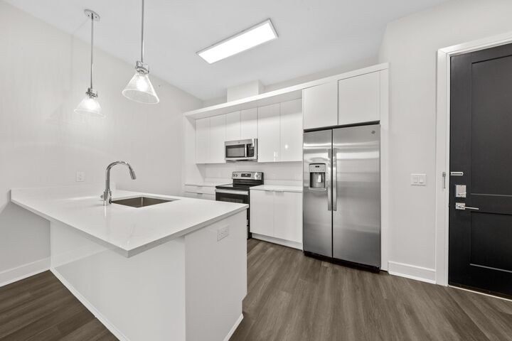 Property Photo:  121 34th St 518  NJ 07087-5902 