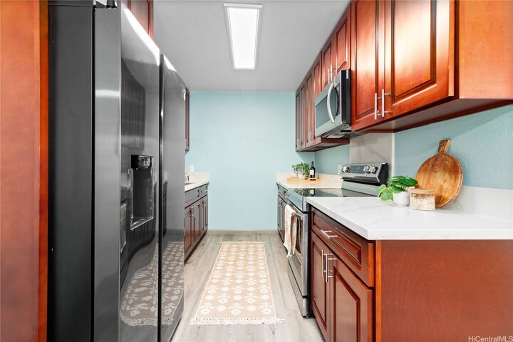 Property Photo:  91-1032 Kaiau Avenue 8E  HI 96707 