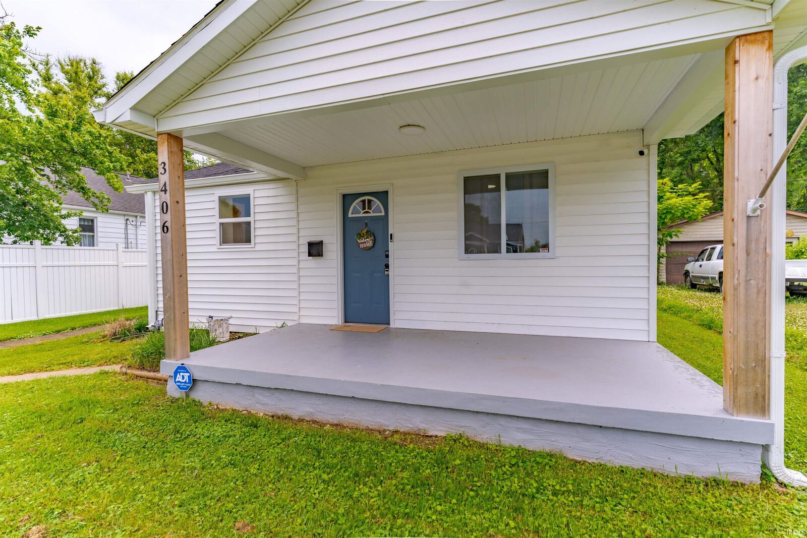 Property Photo:  3406 Hartmetz Avenue  IN 47712-4809 