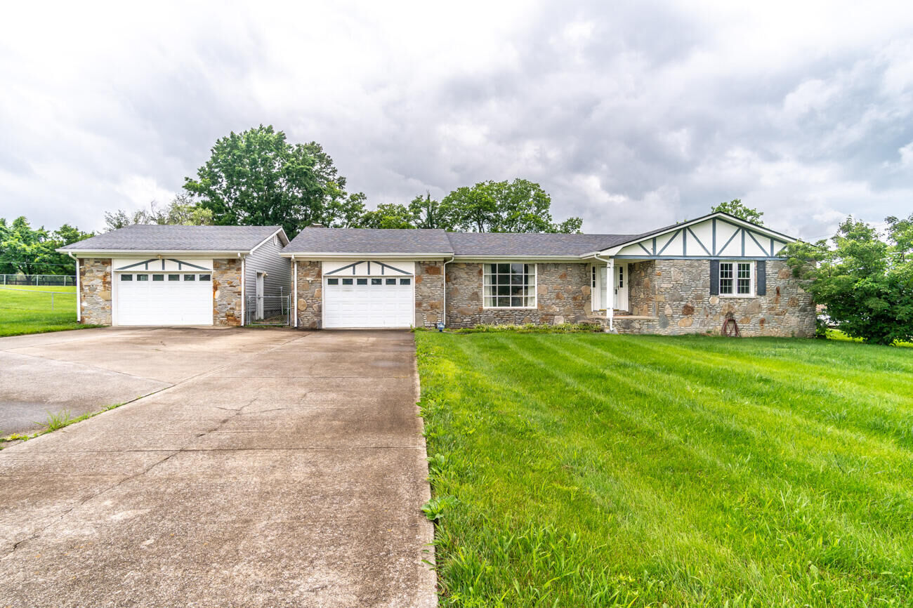 Property Photo:  145 Country Estates Drive  KY 40461 