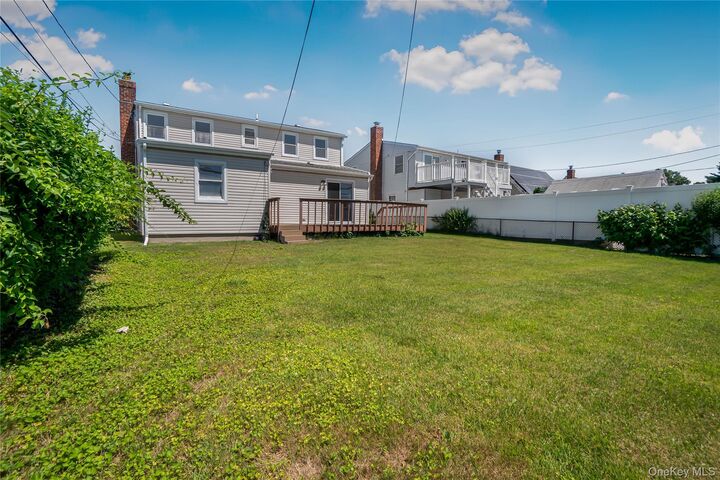 Property Photo:  32 Gables Drive  NY 11801 