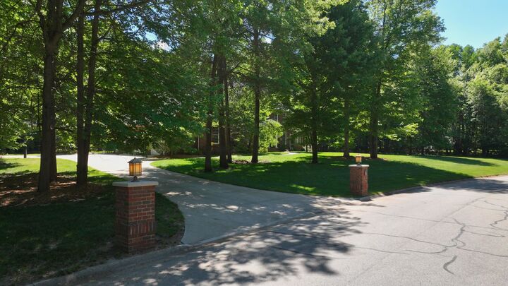 Property Photo:  2425 E Cardinal  MI 48642 