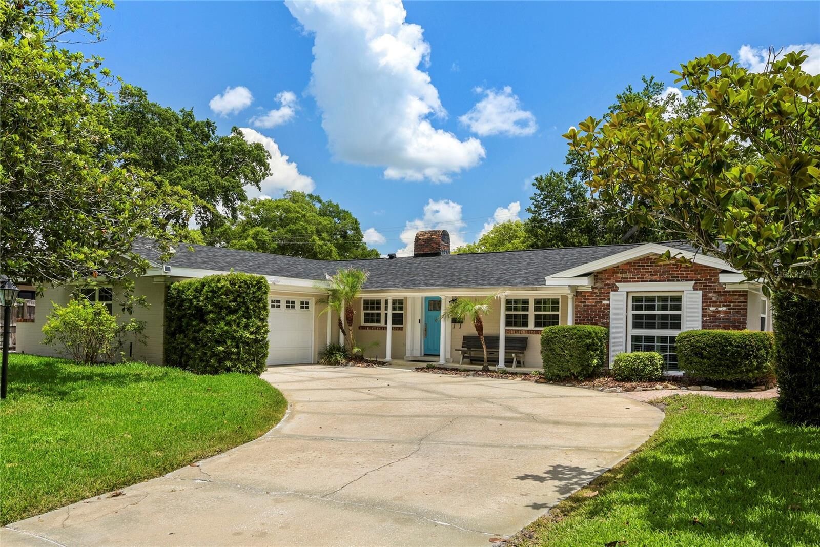 Property Photo: 830 Longhaven Drive FL 32751