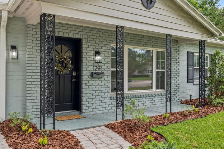 Property Photo: 1291 Oxford Road FL 32751