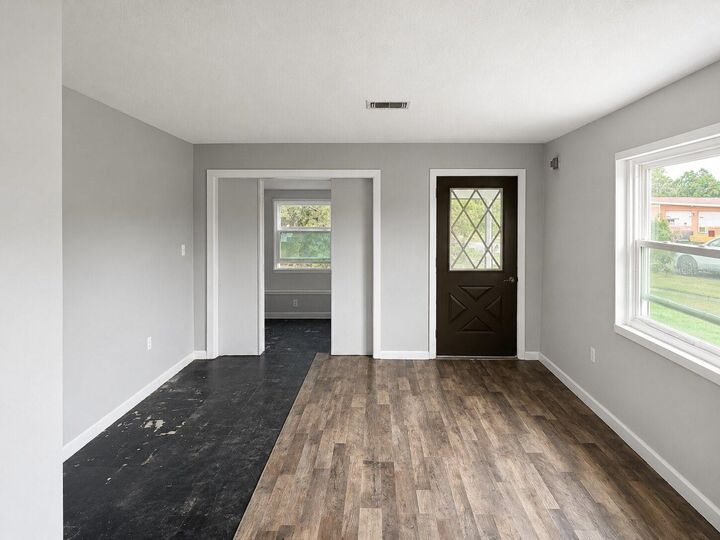 Property Photo:  21098 Gephart Avenue  FL 33952 