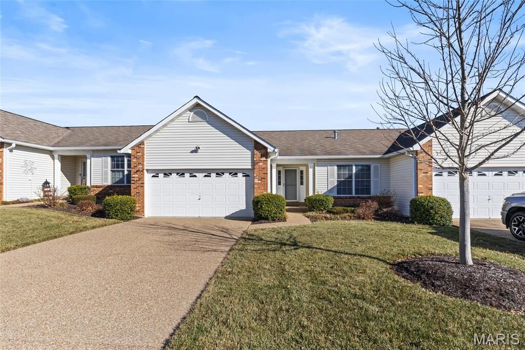 Property Photo: 2614 Samuel Drive 711C MO 63368